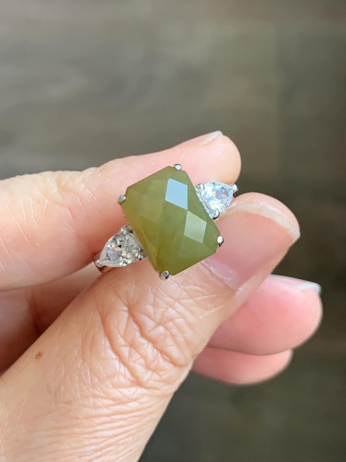 Certified Natural Garde A Icy Translucent Yellowish Olive Green Faceted Jade Jadeite Ring Sterling Silver Size 7.25 US 天然冰茶黄切割面翡翠银镶戒指 1029