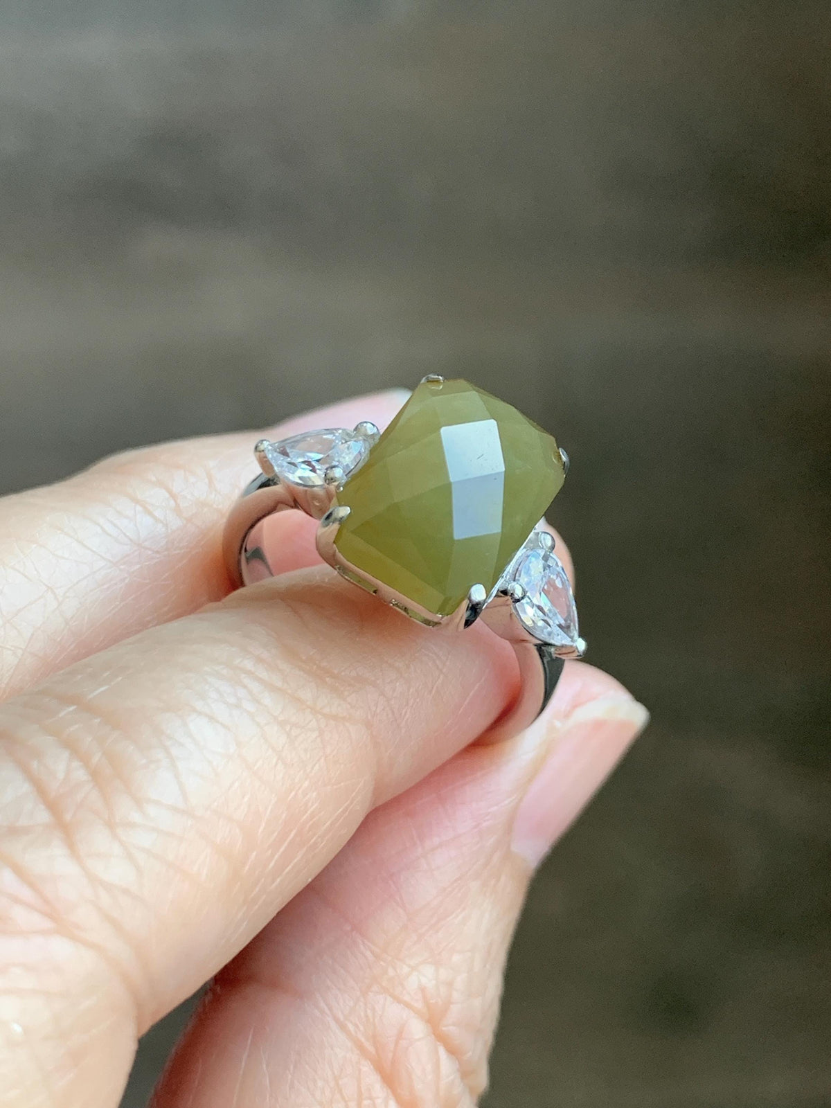 Certified Natural Garde A Icy Translucent Yellowish Olive Green Faceted Jade Jadeite Ring Sterling Silver Size 7.25 US 天然冰茶黄切割面翡翠银镶戒指 1029