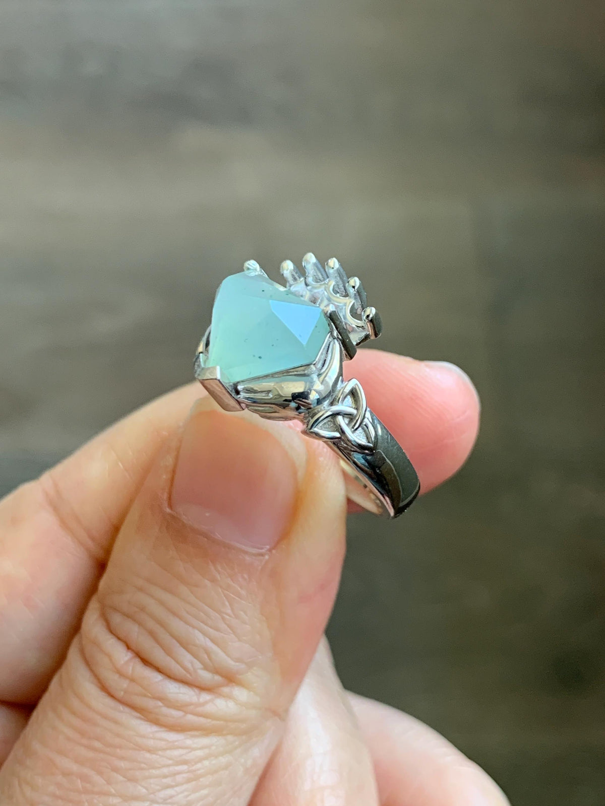 Certified Natural Garde A Icy Highly Translucent Pastel Green Jade Jadeite Claddagh Ring Sterling Silver Size 7.25 US 天然冰晴钻石切割面翡翠克拉达戒指 1028