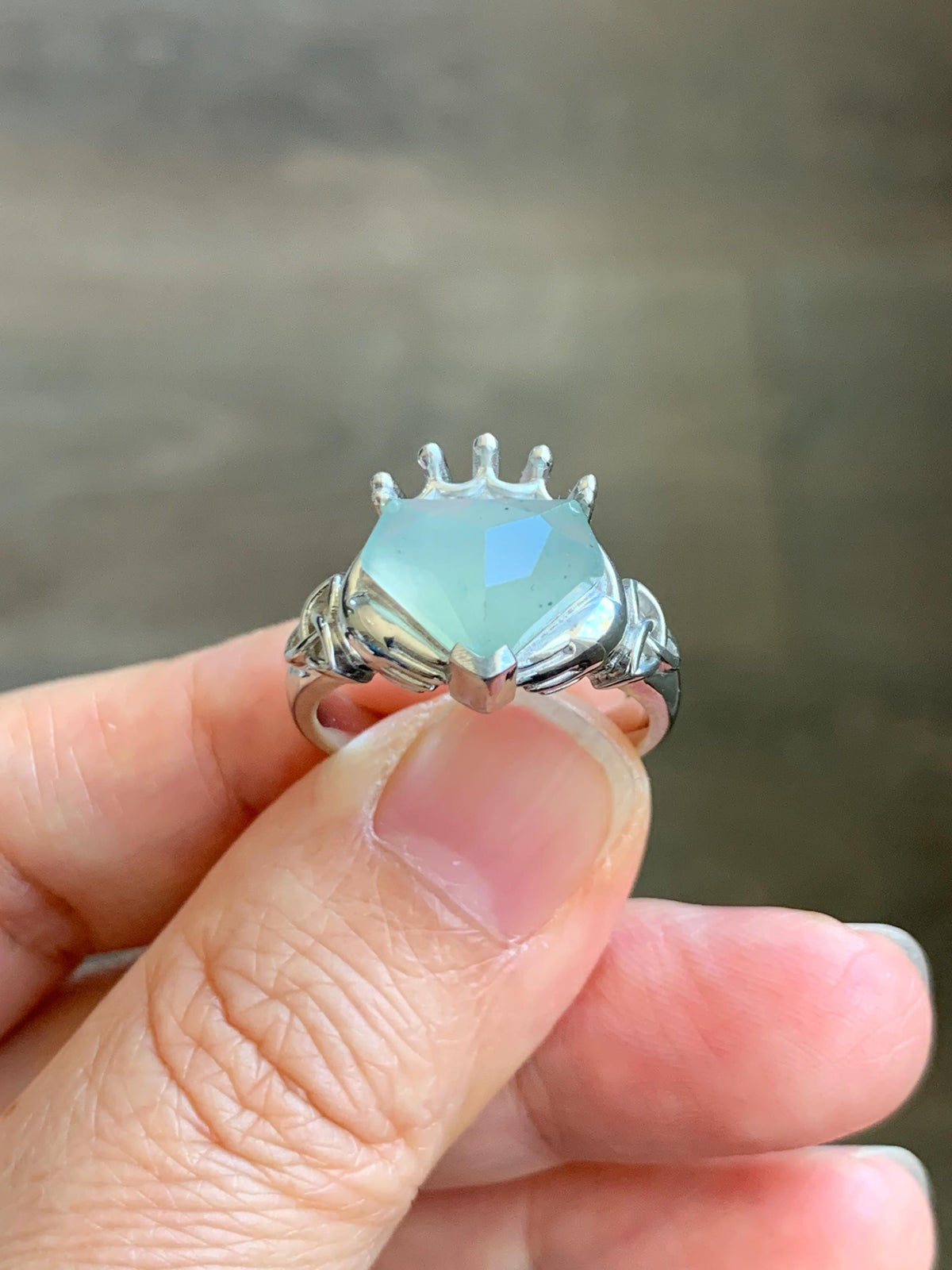 Certified Natural Garde A Icy Highly Translucent Pastel Green Jade Jadeite Claddagh Ring Sterling Silver Size 7.25 US 天然冰晴钻石切割面翡翠克拉达戒指 1028