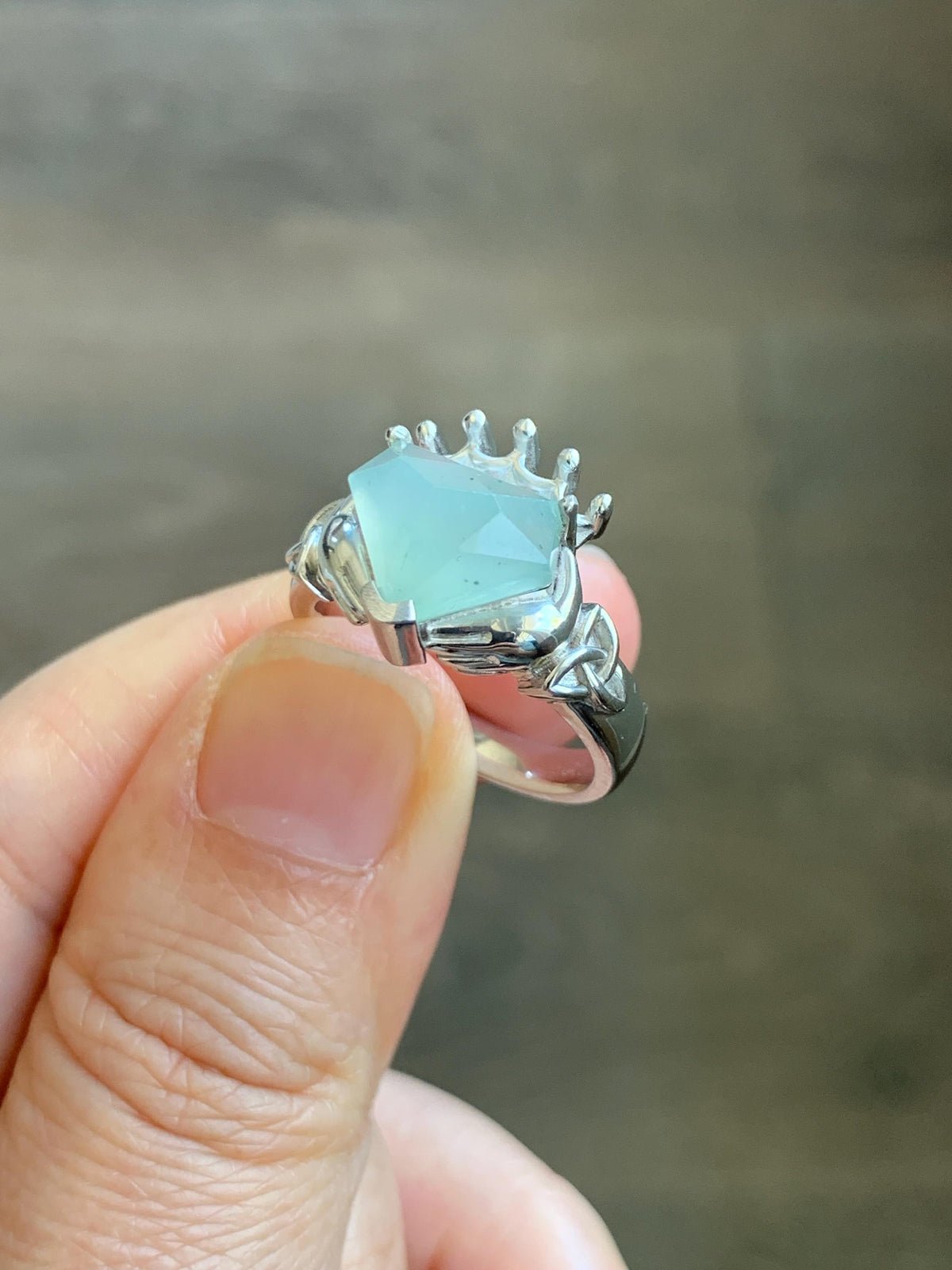 Certified Natural Garde A Icy Highly Translucent Pastel Green Jade Jadeite Claddagh Ring Sterling Silver Size 7.25 US 天然冰晴钻石切割面翡翠克拉达戒指 1028