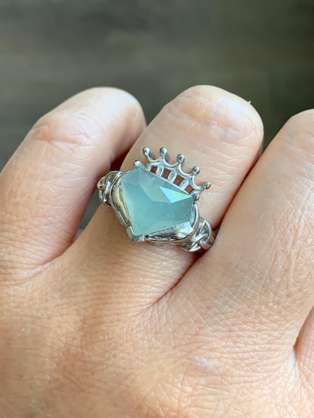 Certified Natural Garde A Icy Highly Translucent Pastel Green Jade Jadeite Claddagh Ring Sterling Silver Size 7.25 US 天然冰晴钻石切割面翡翠克拉达戒指 1028