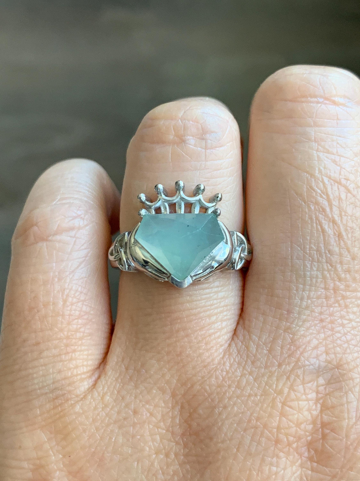 Certified Natural Garde A Icy Highly Translucent Pastel Green Jade Jadeite Claddagh Ring Sterling Silver Size 7.25 US 天然冰晴钻石切割面翡翠克拉达戒指 1028