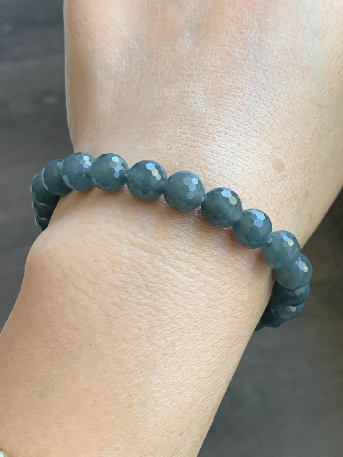 Natural Guatemalan Grade A Icy Translucent Dark Gray Wuji Faceted Jade Jadeite Beaded Bracelet 8mm 7.5" 20g 天然冰危乌鸡翡翠切割面圆珠手串 WQG180A