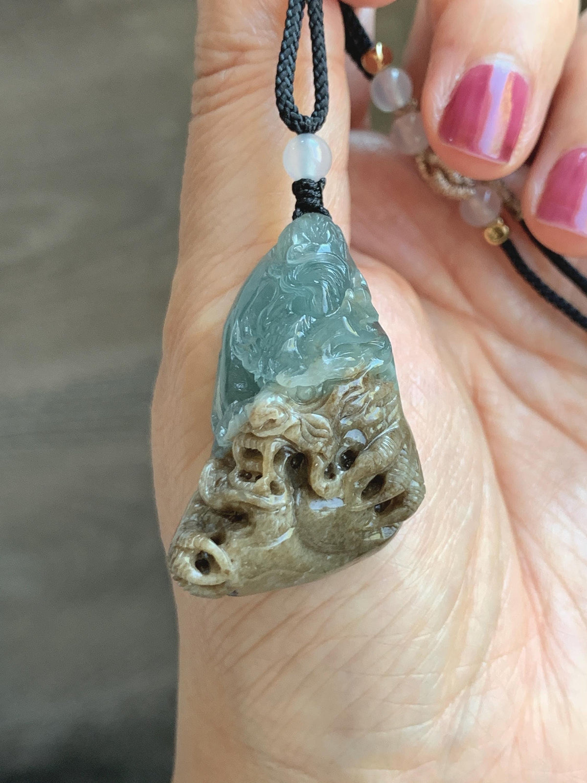 Natural Grade A Guatemalan Icy Translucent Dusty Blue & Brown Bicolored Jade Jadeite Dragon Pendant Rope Necklace 28g 天然冰危淡蓝皮壳翡翠盘龙吊坠 WSL350A