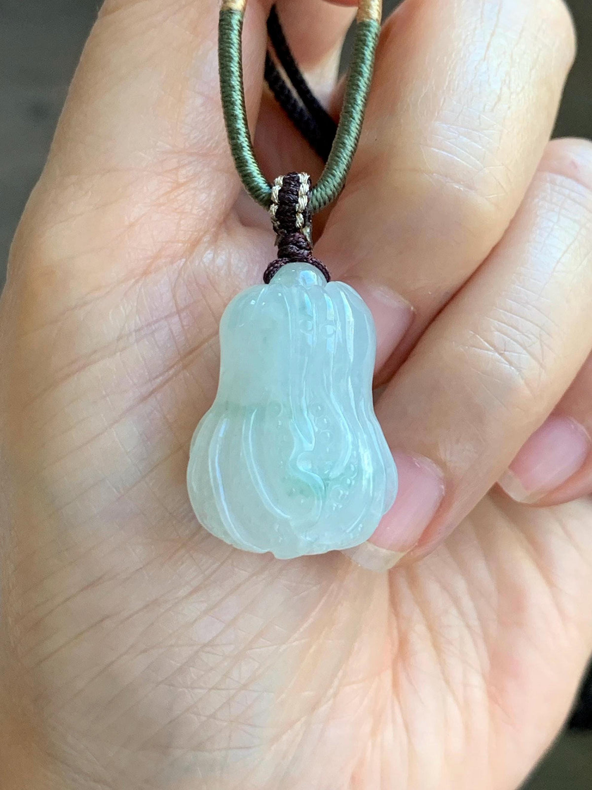 Natural Grade A Icy Translucent Icy White Green Marbled Jade Jadeite Carved Cabbage Pendant Rope Necklace 24” 15g 天然冰胶飘花翡翠白菜百财吊坠 MQB270