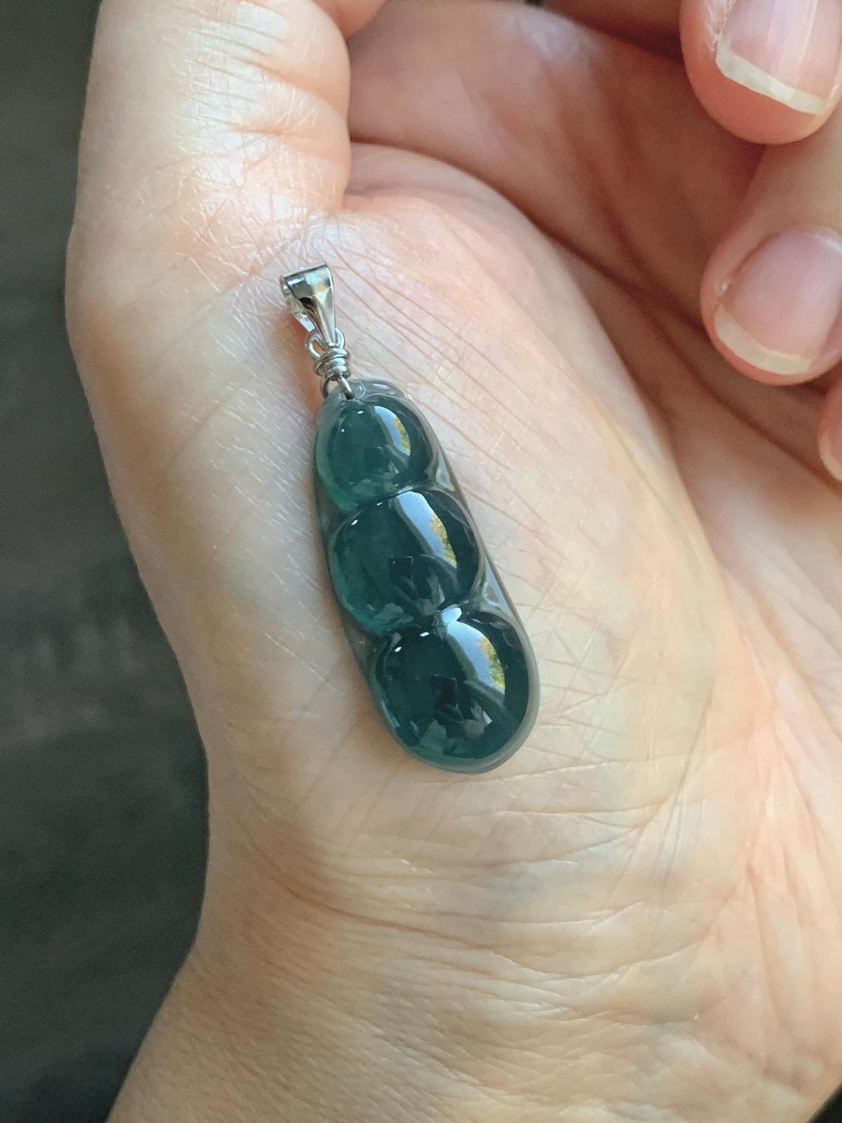 Natural Grade A Guatemalan Icy Translucent Dark Teal Blue Jade Jadeite Carved Peapod Pendant Sterling Silver 4g 天然冰危深蓝翡翠福豆吊坠 WLD90F