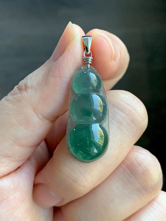 Natural Grade A Guatemalan Icy Translucent Dark Teal Green Jade Jadeite Carved Peapod Pendant Sterling Silver 3g 天然冰危深蓝绿翡翠福豆吊坠 WLD90D