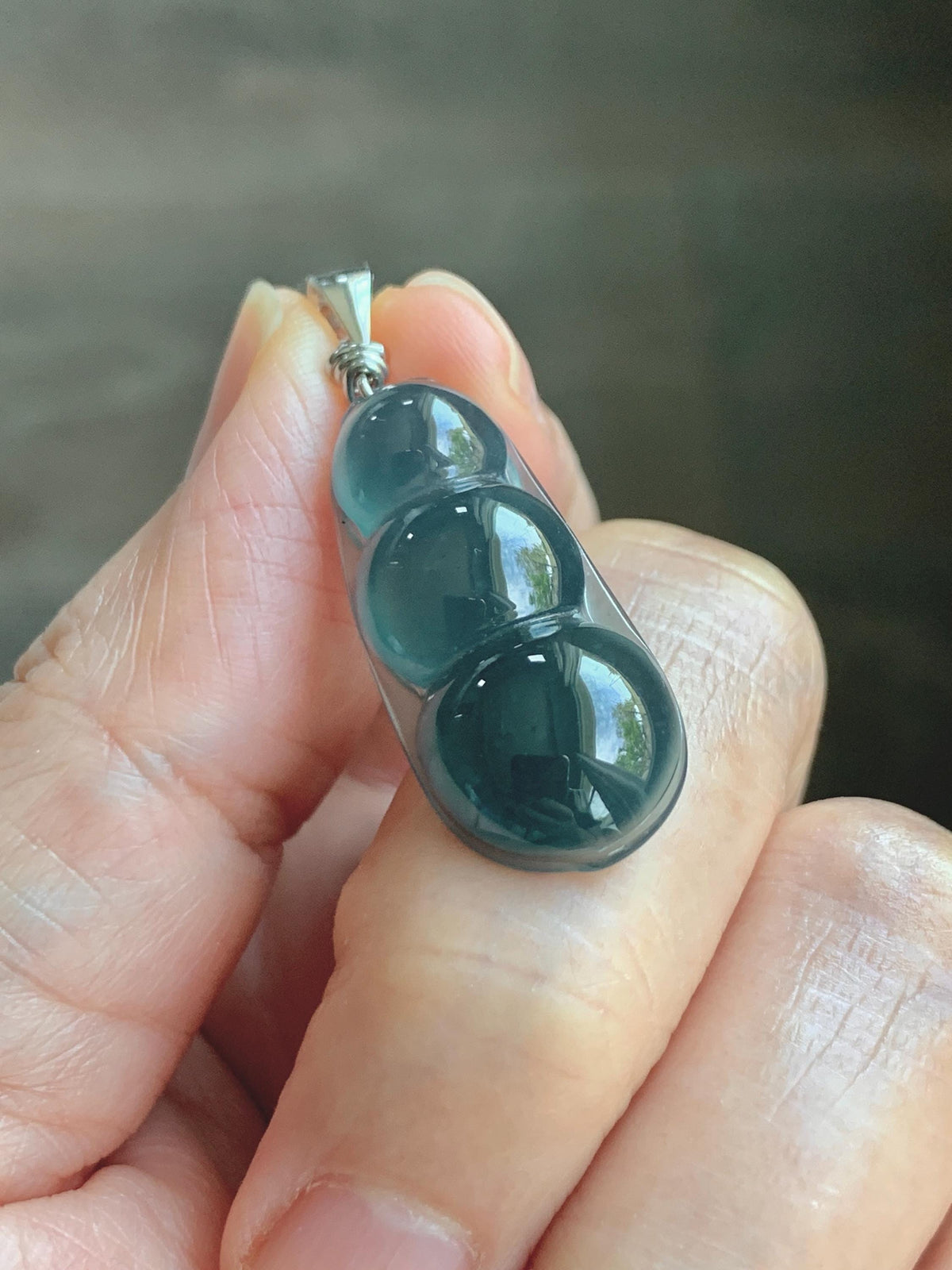 Natural Grade A Guatemalan Icy Translucent Dark Teal Blue Jade Jadeite Carved Peapod Pendant Sterling Silver 4g 天然冰危深蓝翡翠福豆吊坠 WLD90C