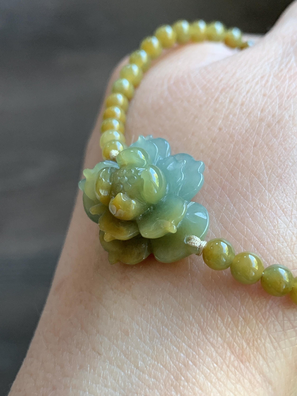 Natural Guatemalan Icy Translucent Dusty Blue Yellow Marbled Jade Jadeite Lotus Flower Petite Beaded Bracelet 7” 8g 天然冰危蓝黄翡翠莲花满黄小圆珠手串 WLH240