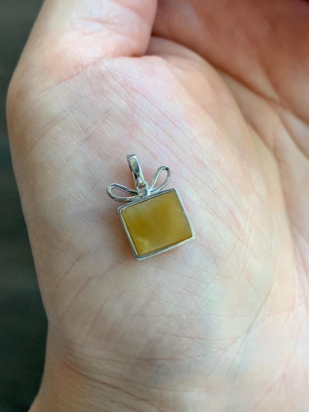 Petite Certified Natural Grade A Guatemalan Icy Translucent Yellow Jade Jadeite Present Gift Box Pendant Sterling Silver 天然冰危黄翡翠小礼物镶嵌吊坠 1012