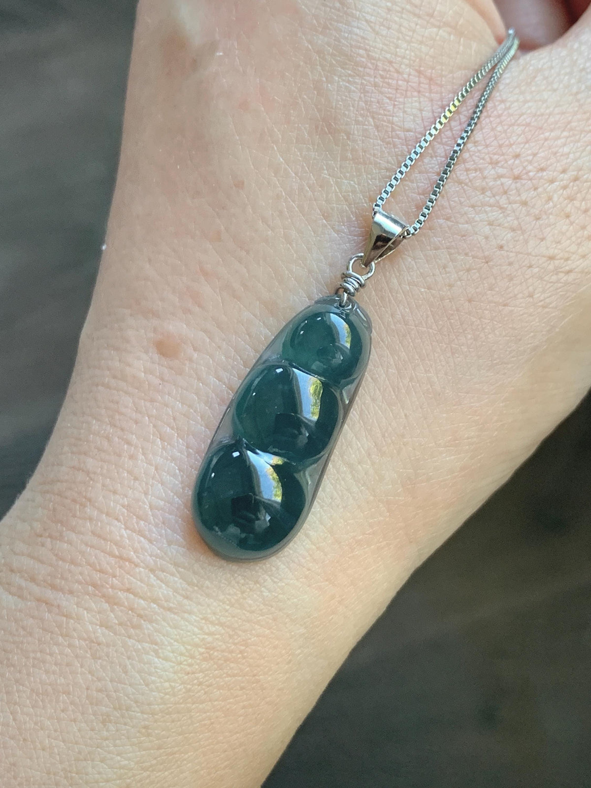 Natural Grade A Guatemalan Icy Translucent Dark Teal Blue Jade Jadeite Carved Peapod Pendant Sterling Silver 4g 天然冰危深蓝翡翠福豆吊坠 WLD90F