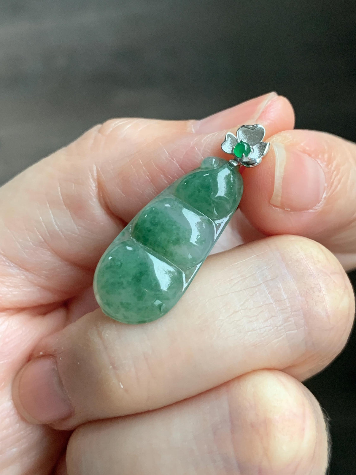 Certified Natural Grade A Icy Translucent Green Marbled Jade Jadeite Lucky Peapod Pendant Sterling Silver 2.33g 天然冰胶飘绿花翡翠福豆吊坠 1237