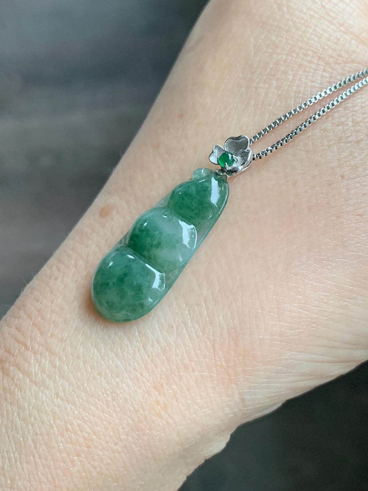 Certified Natural Grade A Icy Translucent Green Marbled Jade Jadeite Lucky Peapod Pendant Sterling Silver 2.33g 天然冰胶飘绿花翡翠福豆吊坠 1237