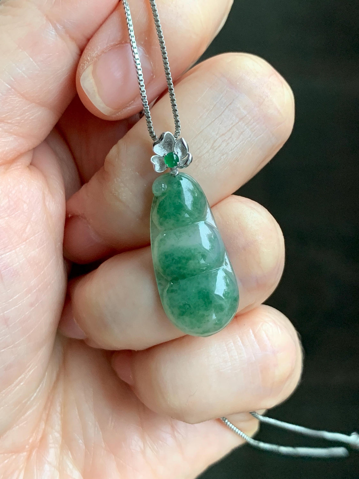 Certified Natural Grade A Icy Translucent Green Marbled Jade Jadeite Lucky Peapod Pendant Sterling Silver 2.33g 天然冰胶飘绿花翡翠福豆吊坠 1237