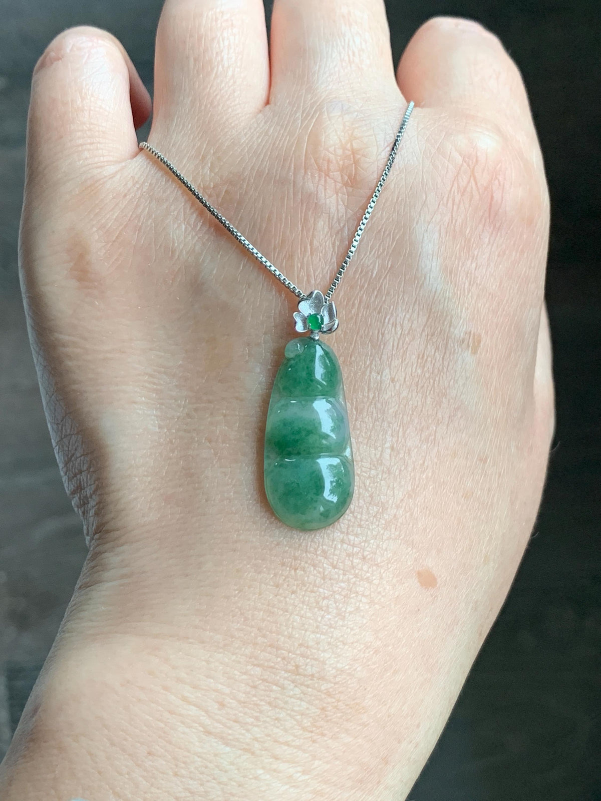 Certified Natural Grade A Icy Translucent Green Marbled Jade Jadeite Lucky Peapod Pendant Sterling Silver 2.33g 天然冰胶飘绿花翡翠福豆吊坠 1237
