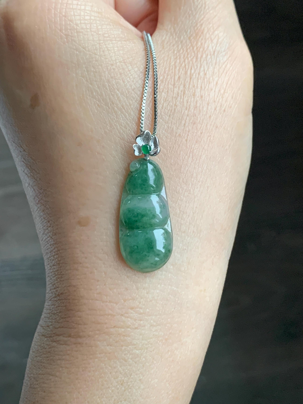 Certified Natural Grade A Icy Translucent Green Marbled Jade Jadeite Lucky Peapod Pendant Sterling Silver 2.33g 天然冰胶飘绿花翡翠福豆吊坠 1237