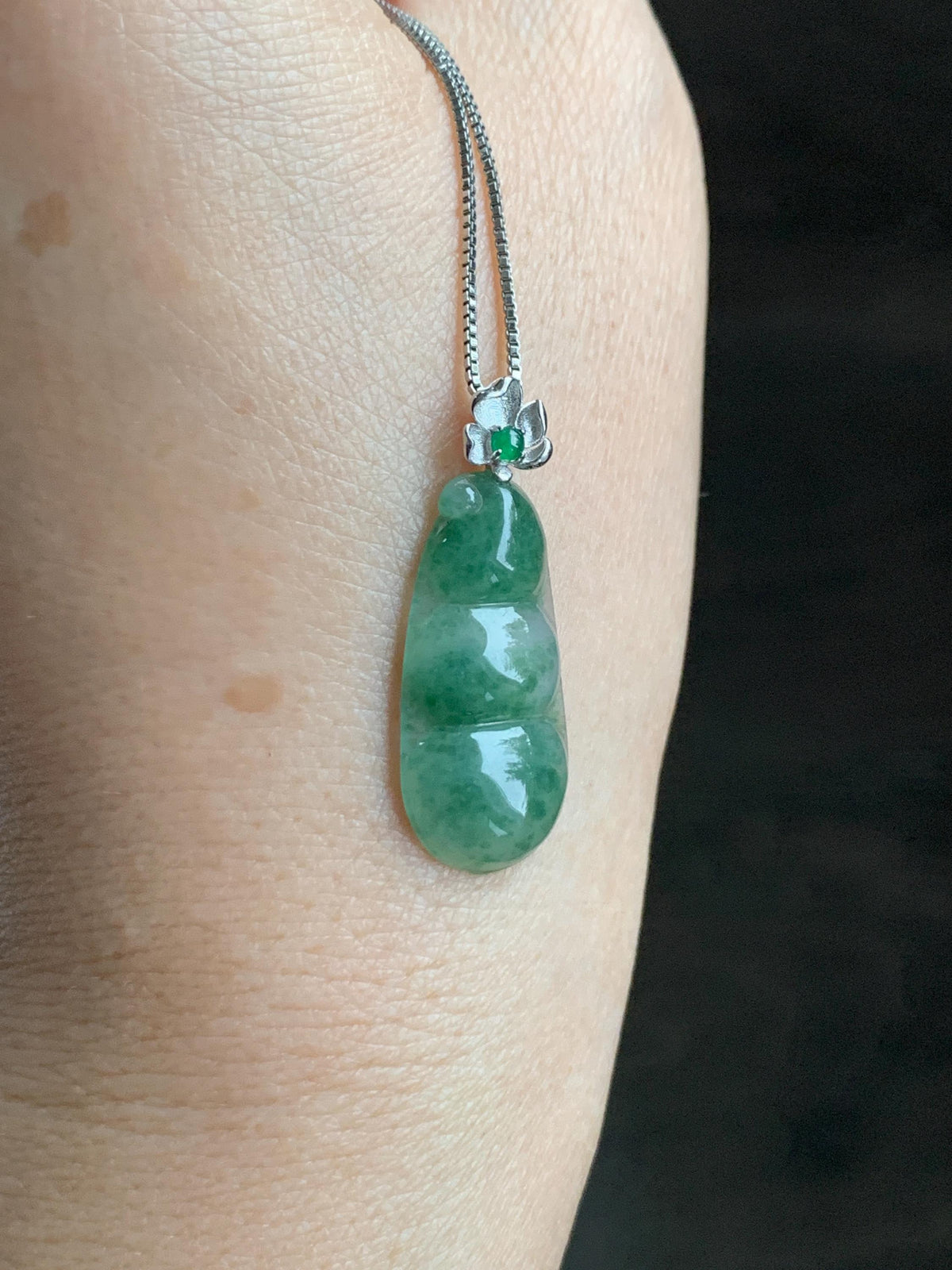Certified Natural Grade A Icy Translucent Green Marbled Jade Jadeite Lucky Peapod Pendant Sterling Silver 2.33g 天然冰胶飘绿花翡翠福豆吊坠 1237