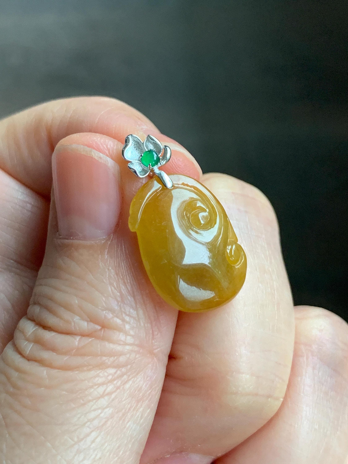 Certified Natural Grade A Icy Translucent Rich Dark Yellow Jade Jadeite Ruyi Amulet Petite Pendant Sterling Silver 1.95g 天然冰胶鸡油黄翡翠如意吊坠 1162