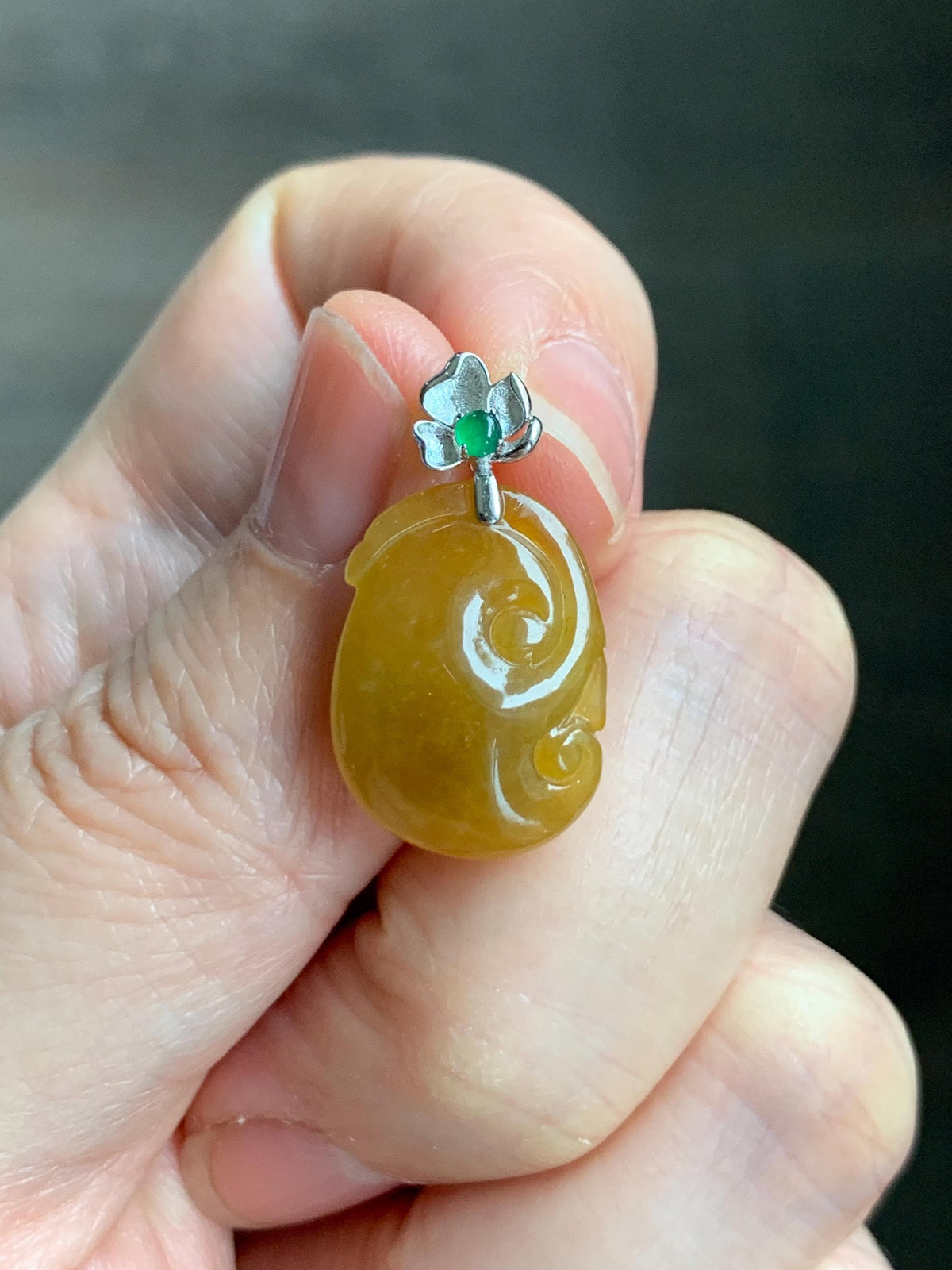 Certified Natural Grade A Icy Translucent Rich Dark Yellow Jade Jadeite Ruyi Amulet Petite Pendant Sterling Silver 1.95g 天然冰胶鸡油黄翡翠如意吊坠 1162