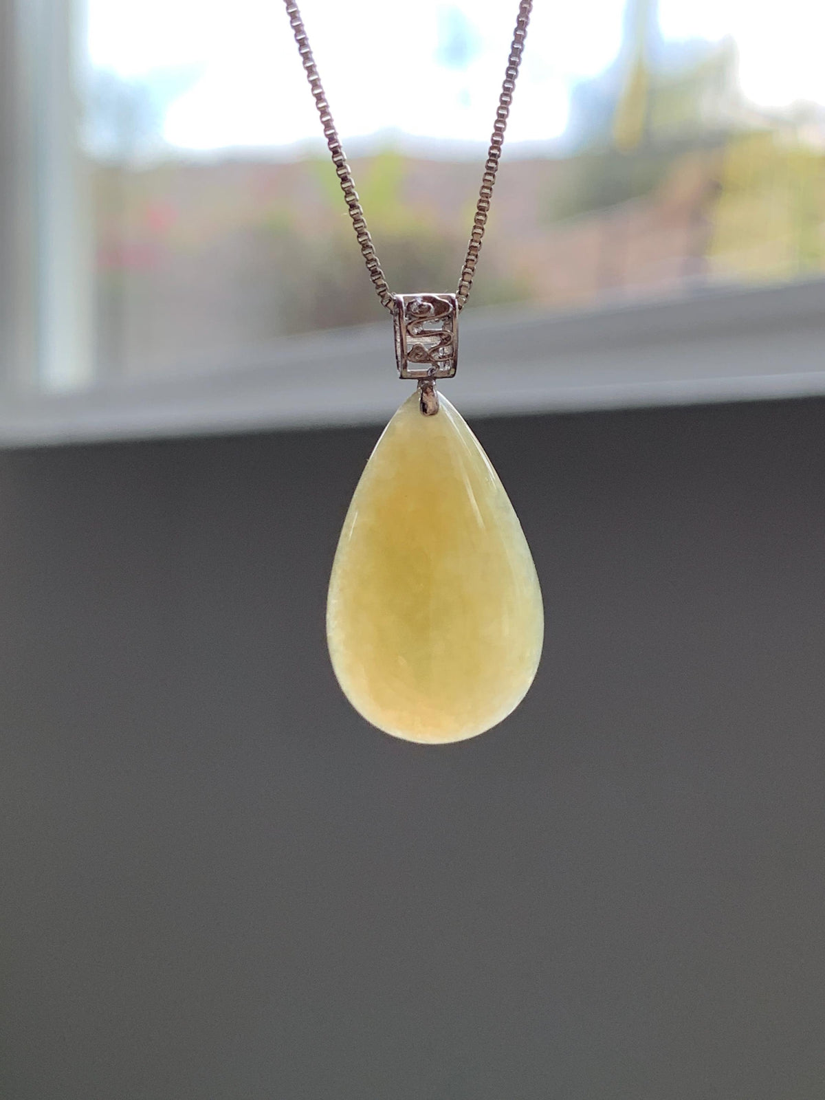 Natural Grade A Icy Translucent Pastel Yellow Jade Jadeite Teardrop Solitaire Pendant Sterling Silver 3g 天然冰淡黄翡翠水滴蛋面吊坠 MDH184A