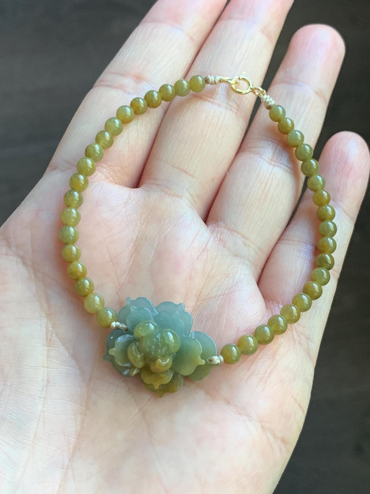 Natural Guatemalan Icy Translucent Dusty Blue Yellow Marbled Jade Jadeite Lotus Flower Petite Beaded Bracelet 7” 8g 天然冰危蓝黄翡翠莲花满黄小圆珠手串 WLH240