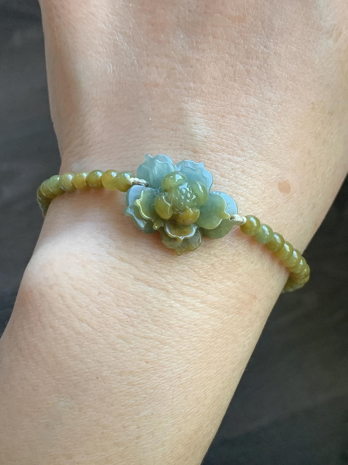 Natural Guatemalan Icy Translucent Dusty Blue Yellow Marbled Jade Jadeite Lotus Flower Petite Beaded Bracelet 7” 8g 天然冰危蓝黄翡翠莲花满黄小圆珠手串 WLH240