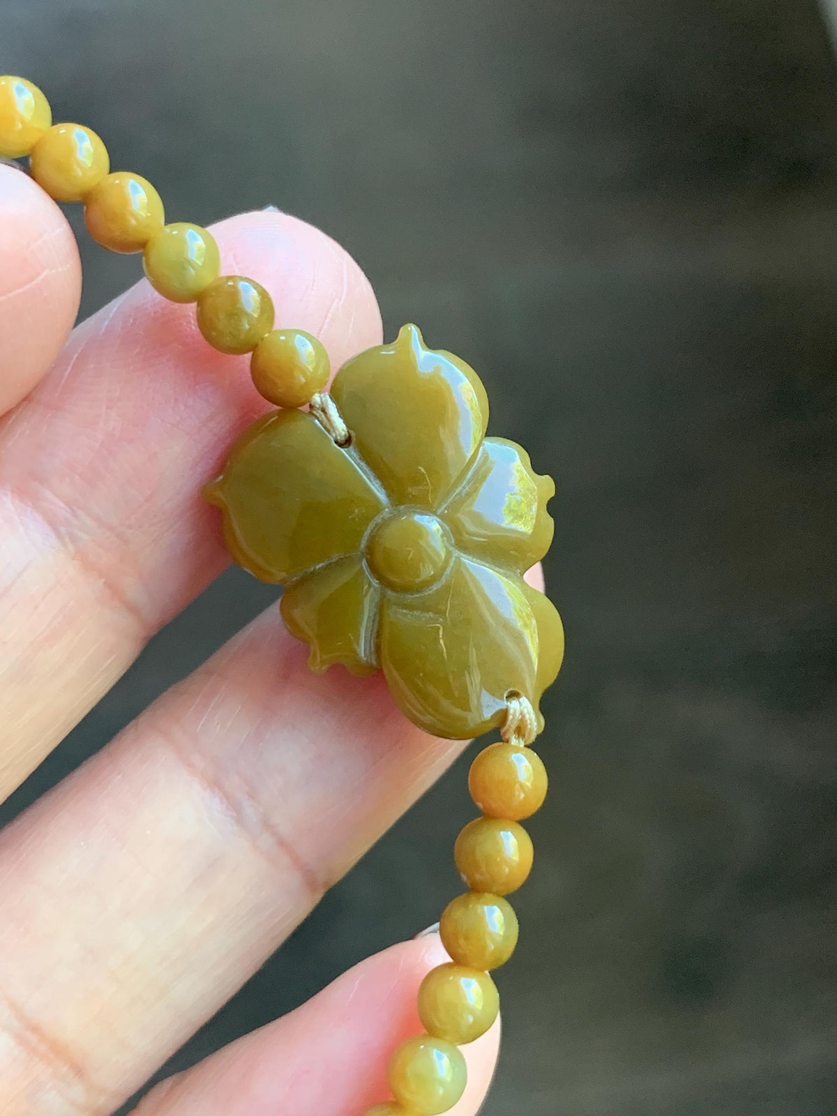 Natural Guatemalan Translucent Rich Yellow Jade Jadeite Lotus Flower Petite Jadeite Beads Beaded Bracelet 6.75” 8g 天然冰危油黄翡翠莲花满黄小圆珠手串 WHH240
