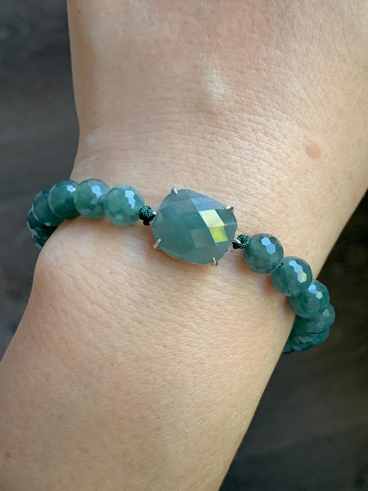 Natural Guatemalan Grade A Icy Translucent Dusty Teal Blue Jade Jadeite Faceted Cabochon Beaded Bracelet 7.5" 19g 天然冰危蓝绿翡翠切割面蛋面圆珠手串 WQG220
