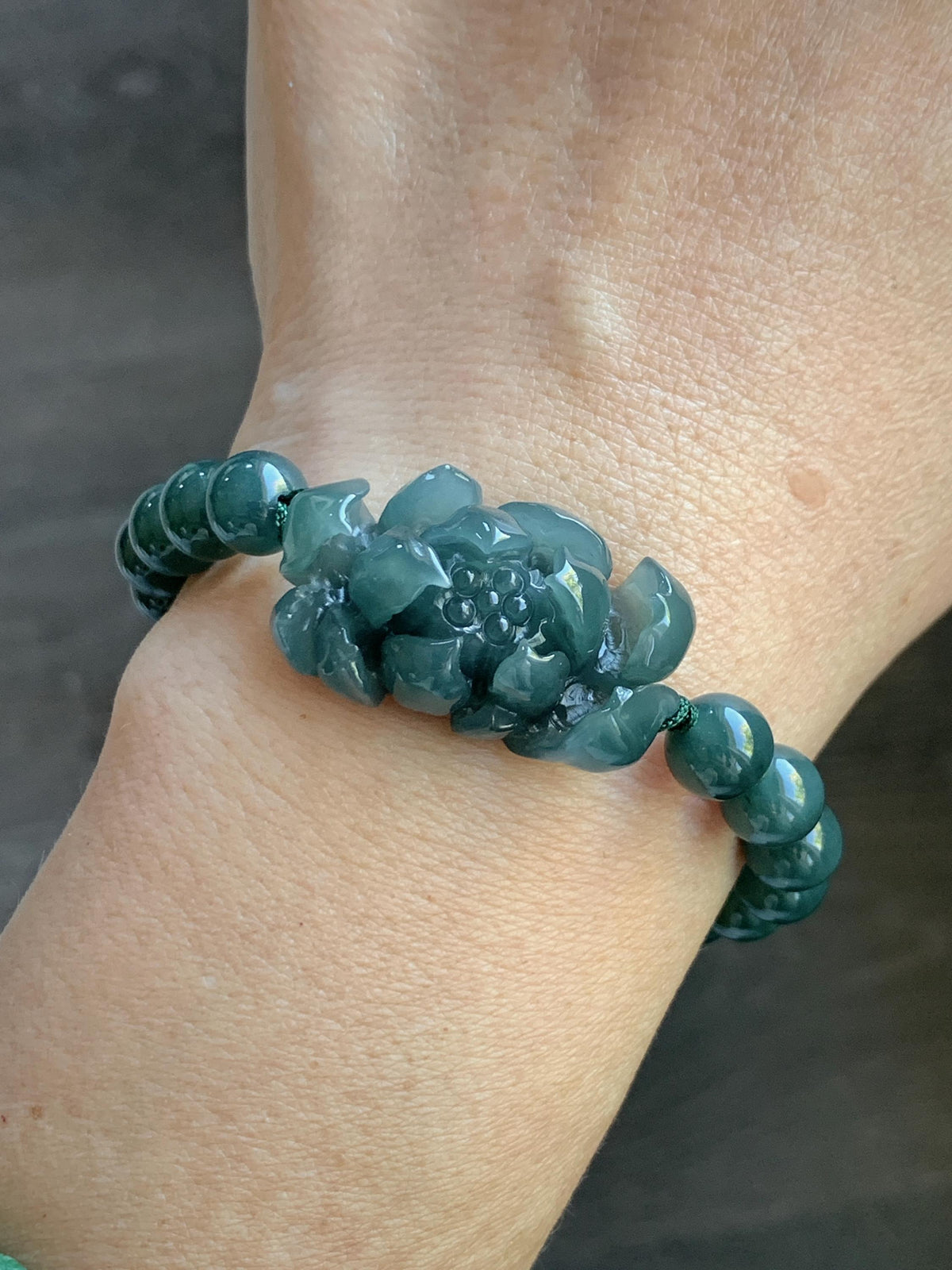 Natural Grade A Guatemalan Icy Translucent Dark Teal Blue Jade Jadeite Lotus Flower Beaded Bracelet 6.5” 27g 天然冰危深蓝绿翡翠莲花圆珠手串 WLH245
