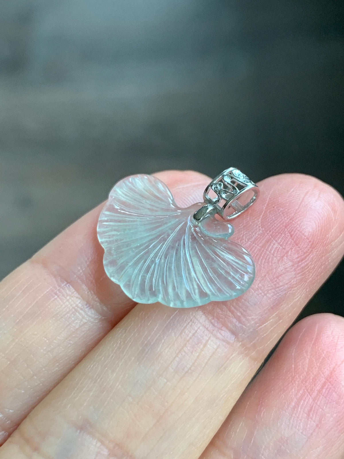 Petite Natural Grade A Icy Highly Translucent Pale Green Jade Jadeite Ginkgo Leaf Pendant Sterling Silver 天然冰晴底翡翠银杏叶迷你吊坠 MYX330C
