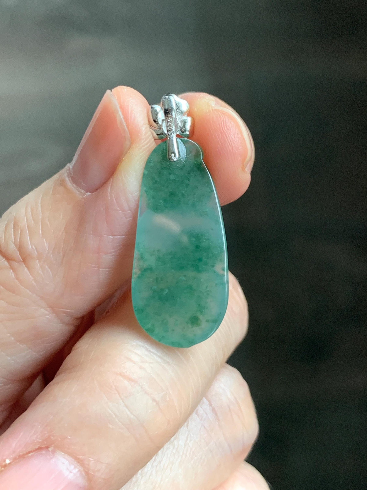 Certified Natural Grade A Icy Translucent Green Marbled Jade Jadeite Lucky Peapod Pendant Sterling Silver 2.33g 天然冰胶飘绿花翡翠福豆吊坠 1237