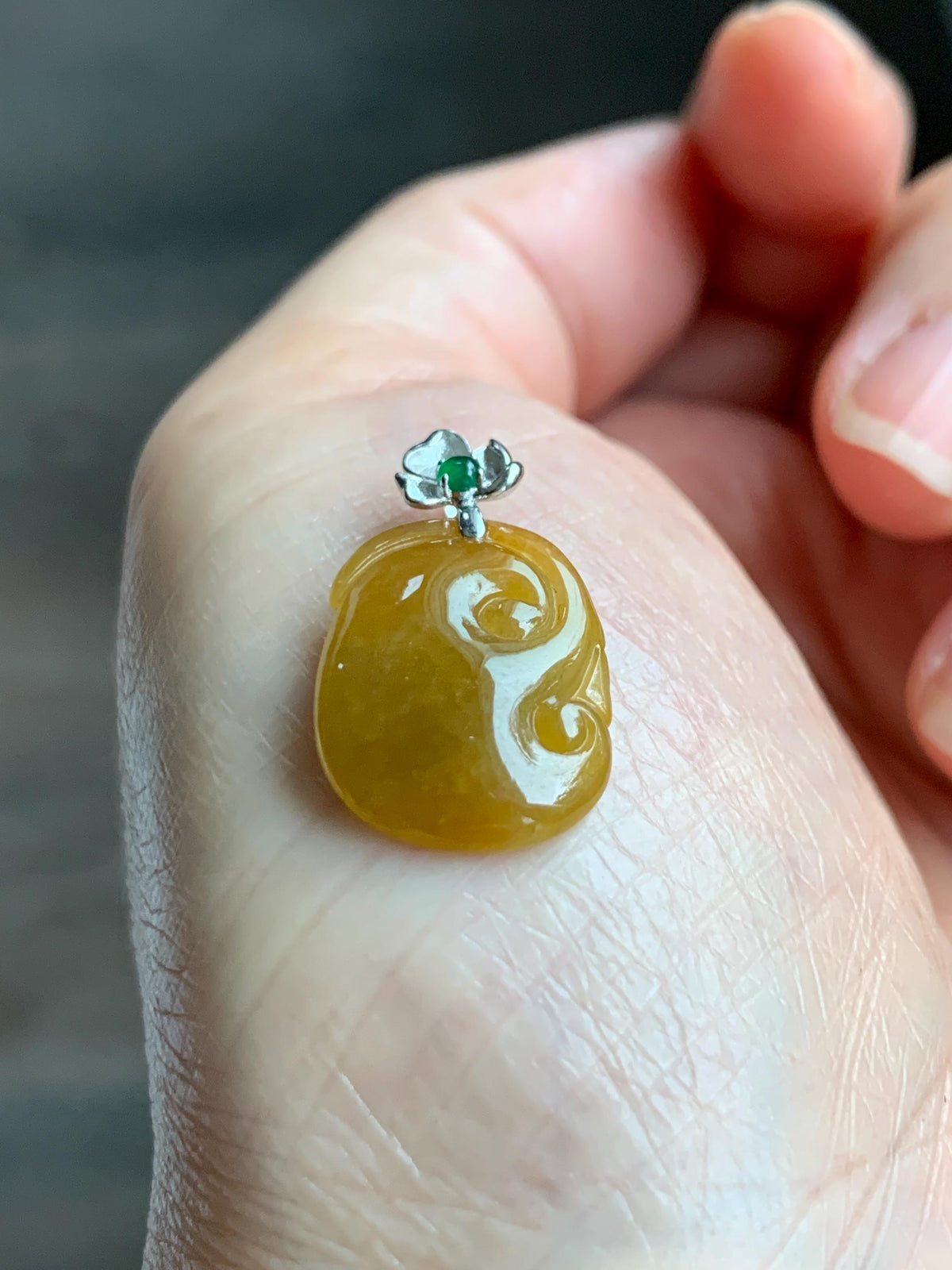 Certified Natural Grade A Icy Translucent Rich Dark Yellow Jade Jadeite Ruyi Amulet Petite Pendant Sterling Silver 1.95g 天然冰胶鸡油黄翡翠如意吊坠 1162