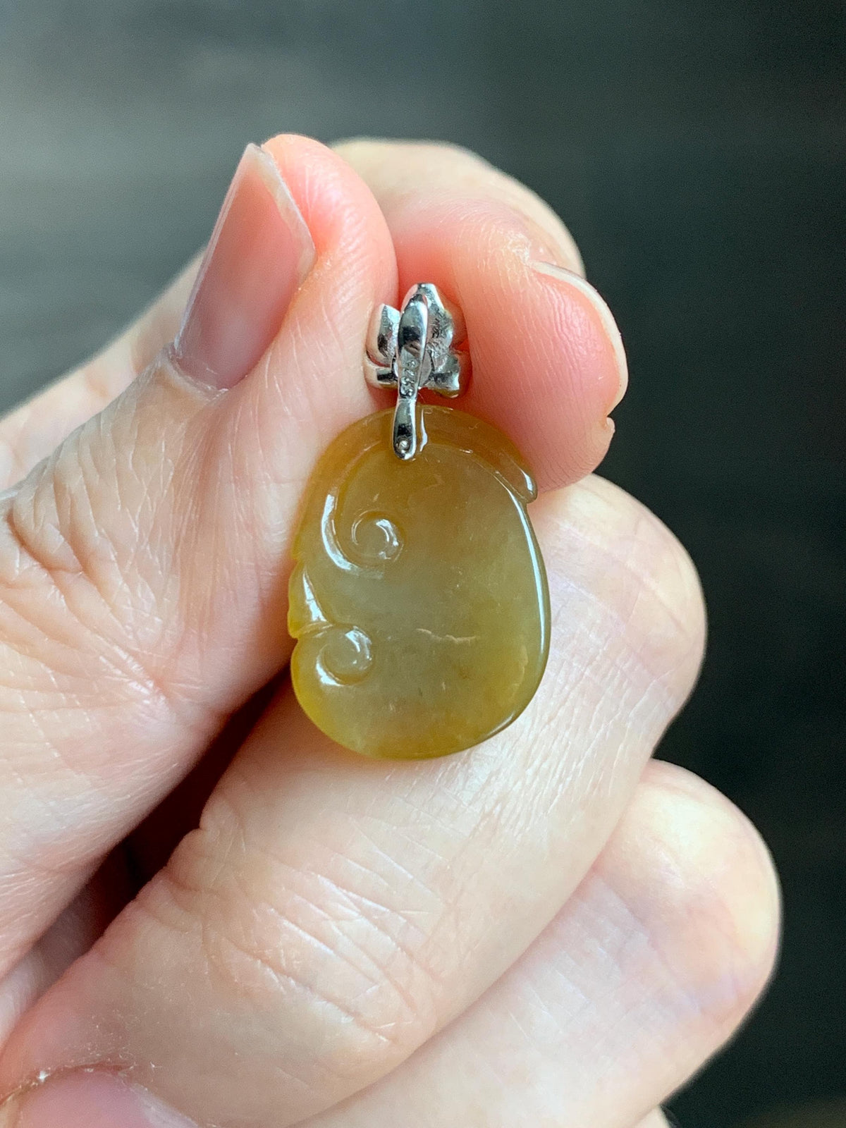 Certified Natural Grade A Icy Translucent Rich Dark Yellow Jade Jadeite Ruyi Amulet Petite Pendant Sterling Silver 1.95g 天然冰胶鸡油黄翡翠如意吊坠 1162