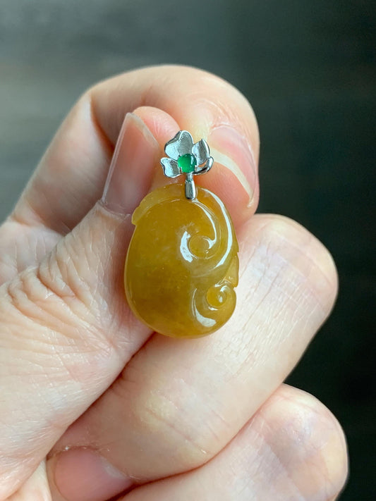 Certified Natural Grade A Icy Translucent Rich Dark Yellow Jade Jadeite Ruyi Amulet Petite Pendant Sterling Silver 1.95g 天然冰胶鸡油黄翡翠如意吊坠 1162