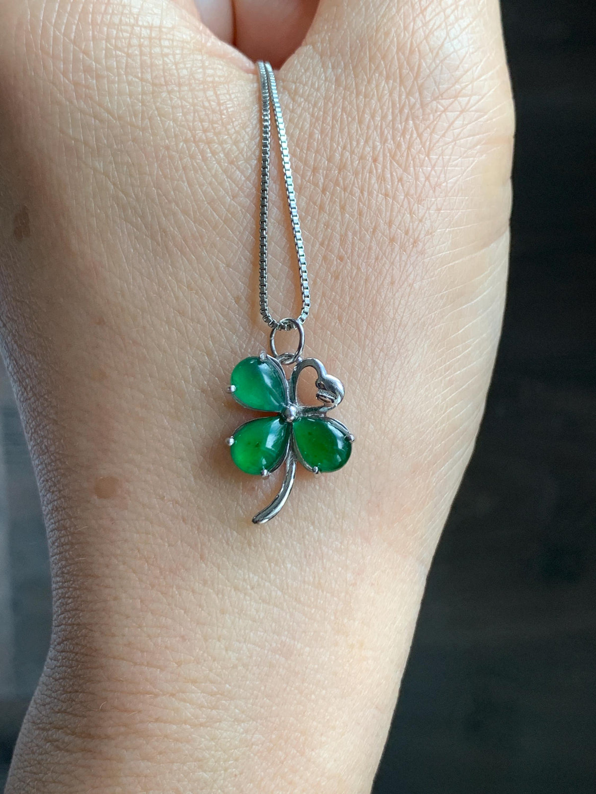 Natural Grade A Guatemalan Icy Translucent Vibrant Green Teardrop Jade Jadeite Clover Leaf Pendant Sterling Silver 天然冰危绿水滴翡翠四叶草镶嵌吊坠 WLC165