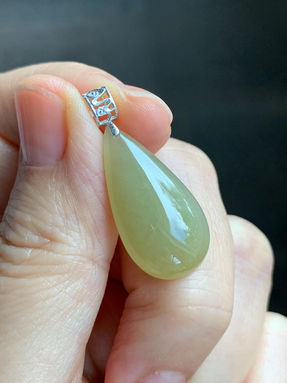 Natural Grade A Icy Translucent Pastel Yellow Jade Jadeite Teardrop Solitaire Pendant Sterling Silver 3g 天然冰淡黄翡翠水滴蛋面吊坠 MDH184B