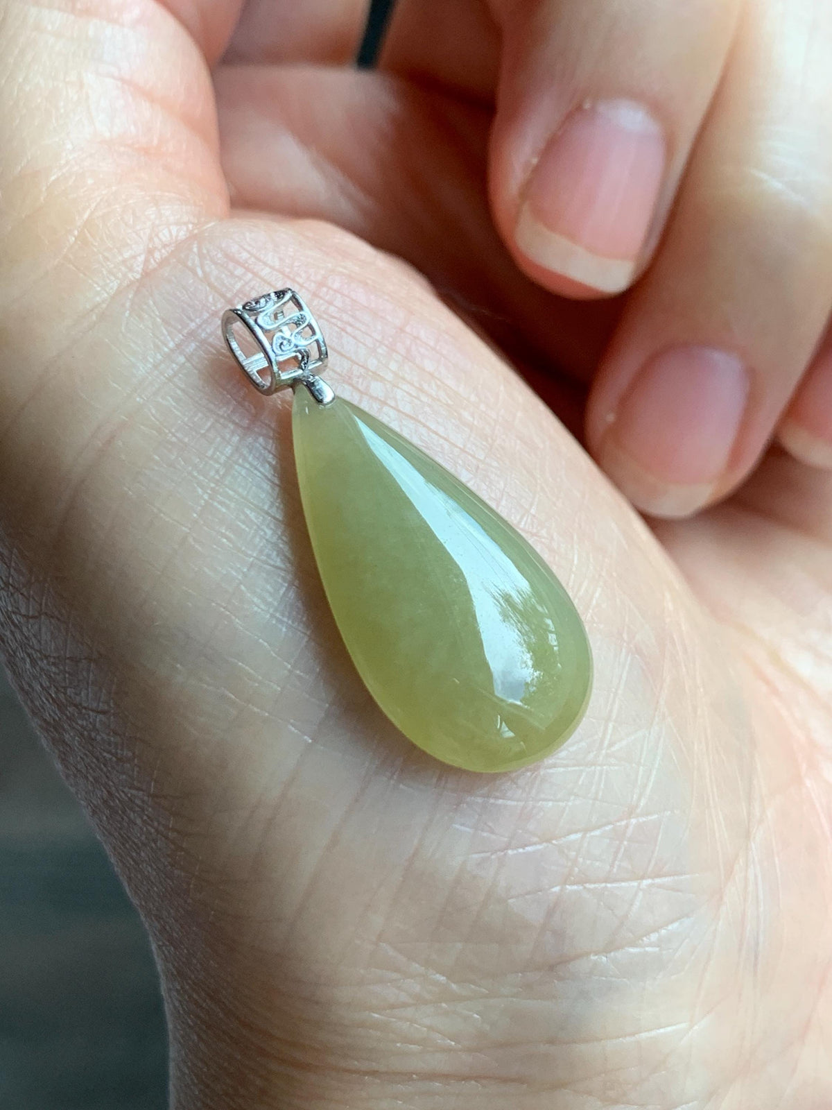 Natural Grade A Icy Translucent Pastel Yellow Jade Jadeite Teardrop Solitaire Pendant Sterling Silver 3g 天然冰淡黄翡翠水滴蛋面吊坠 MDH184B