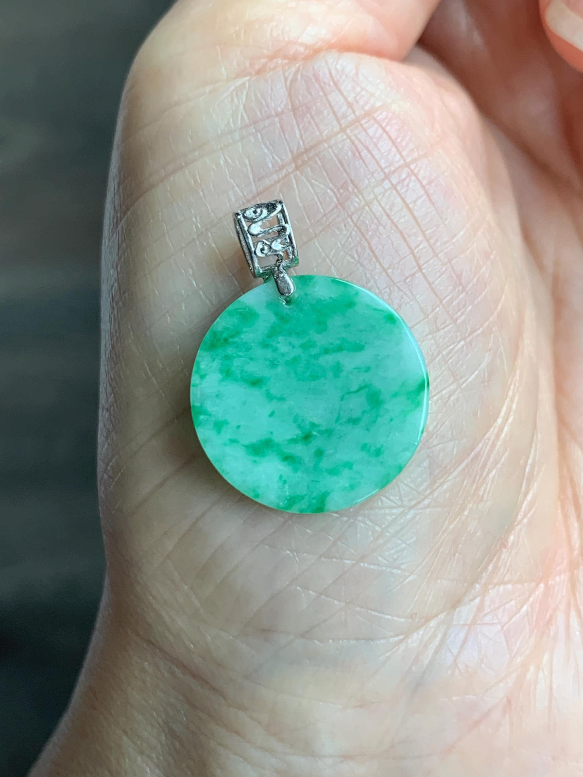 Petite Natural Grade A Icy Translucent Green Marbled Jade Jadeite Round Wu Shi Pai Pendant Sterling Silver 天然冰飘绿花翡翠无事牌镶嵌吊坠 MYL275B