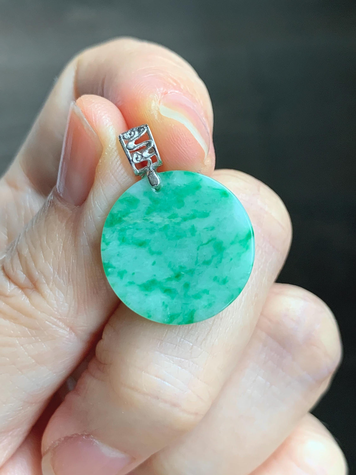 Petite Natural Grade A Icy Translucent Green Marbled Jade Jadeite Round Wu Shi Pai Pendant Sterling Silver 天然冰飘绿花翡翠无事牌镶嵌吊坠 MYL275B