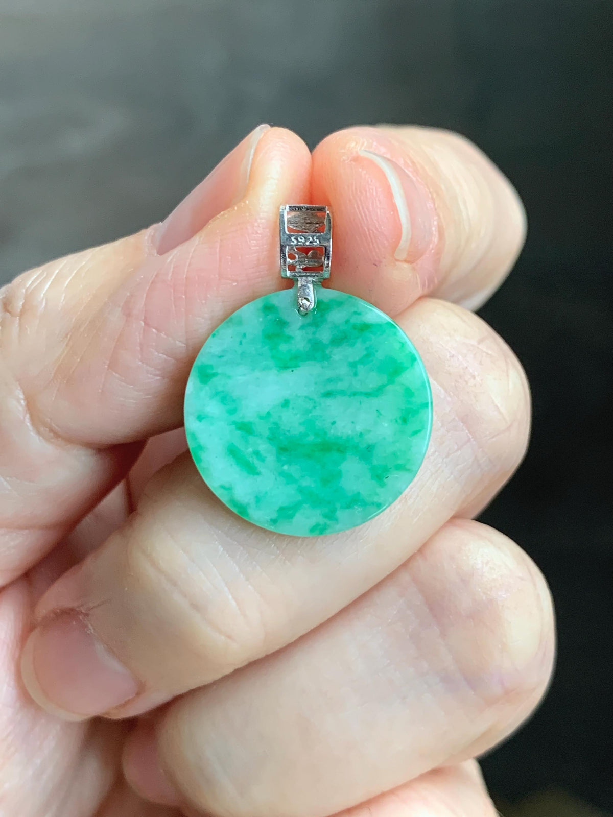 Petite Natural Grade A Icy Translucent Green Marbled Jade Jadeite Round Wu Shi Pai Pendant Sterling Silver 天然冰飘绿花翡翠无事牌镶嵌吊坠 MYL275B