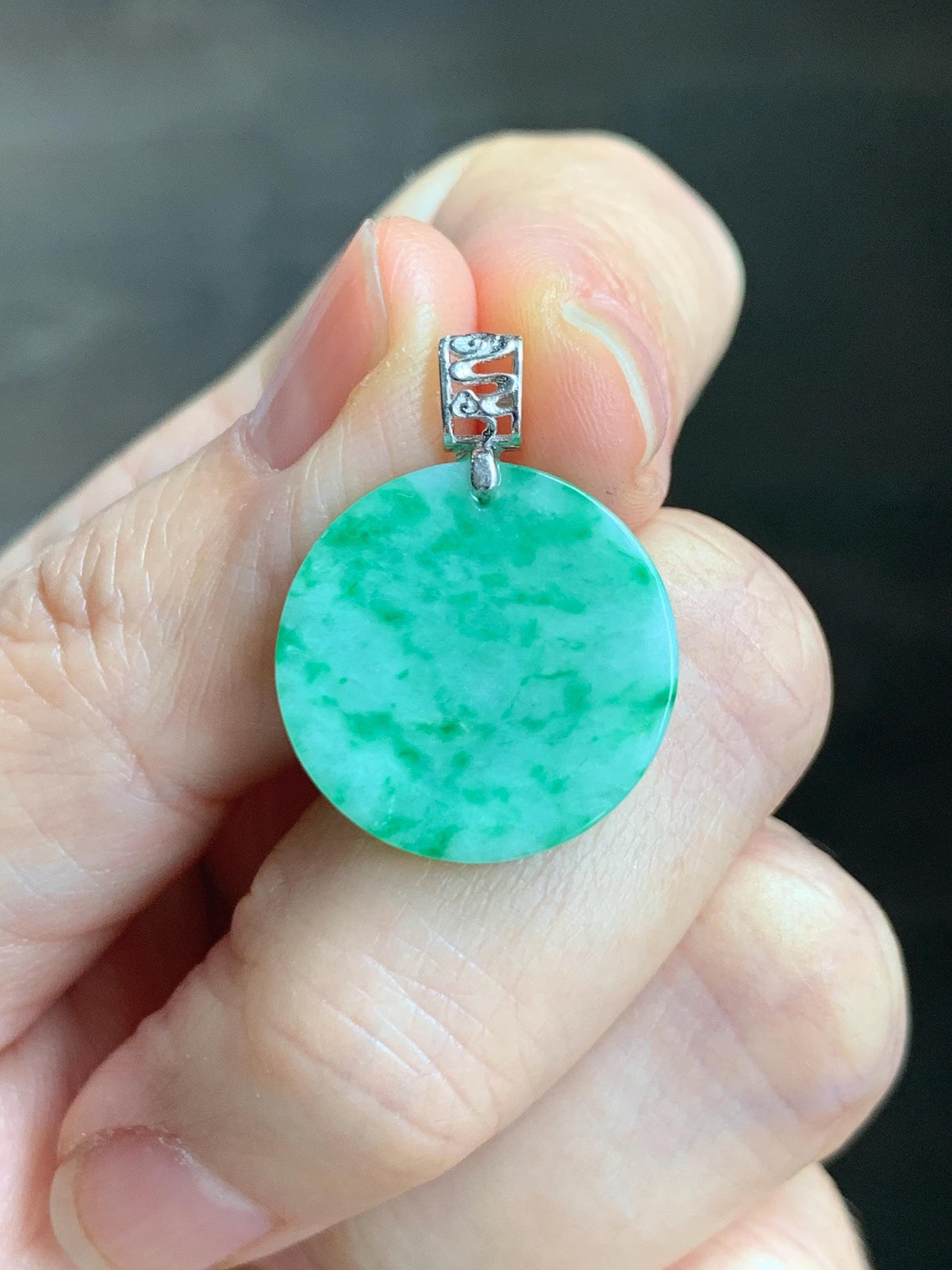 Petite Natural Grade A Icy Translucent Green Marbled Jade Jadeite Round Wu Shi Pai Pendant Sterling Silver 天然冰飘绿花翡翠无事牌镶嵌吊坠 MYL275B