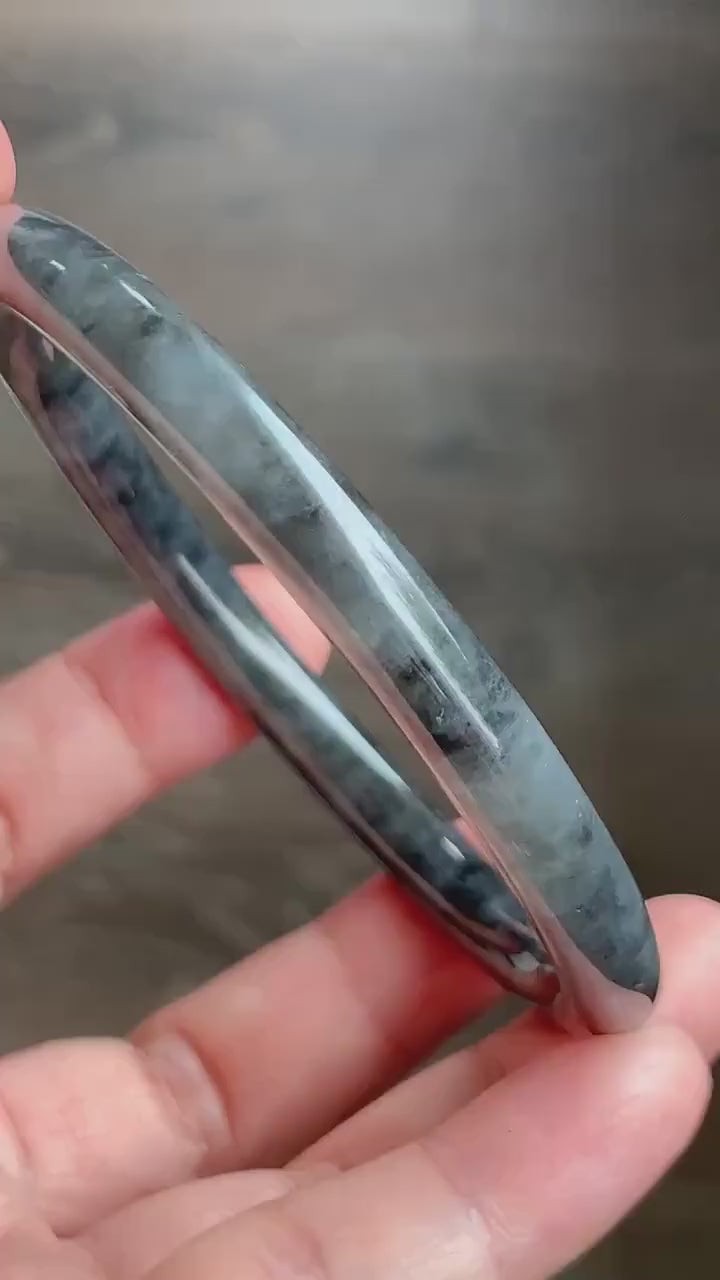 Certified Natural Burmese Icy Translucent Dark Wuji Jadeite Slim Bangle Bracelet 7.5x7.5mm 63mm 7.75” 34.10g 天然缅甸冰乌鸡翡翠圆条手镯 1491