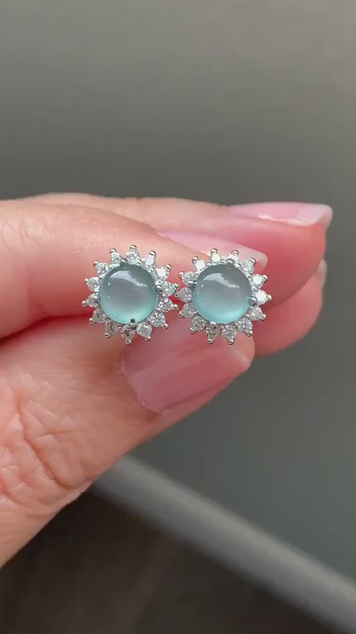 Natural Guatemalan Icy Translucent Teal Blue Jadeite Halo Style Stud Earrings S925 Sterling Silver 天然冰危湖水蓝翡翠银镶耳钉 DHA70