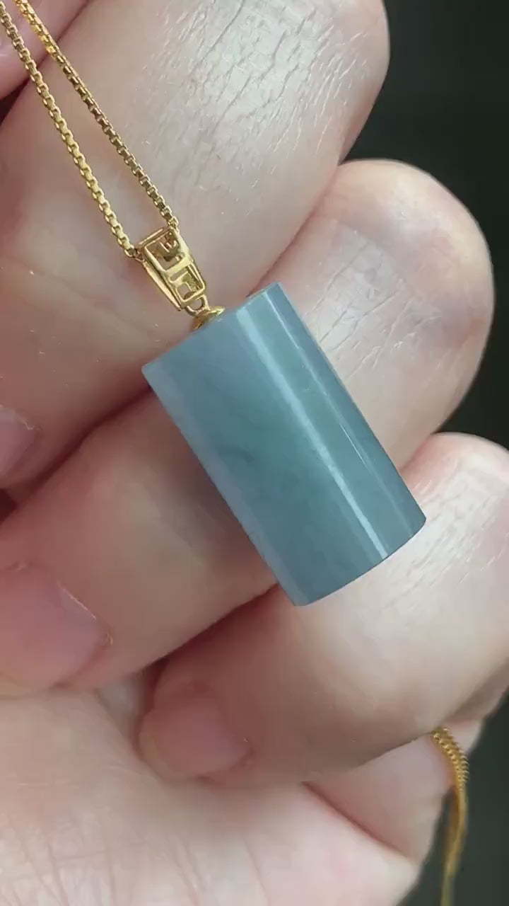 Natural Guatemalan Icy Translucent Gelatinous Purplish Blue Jadeite Cylinder Pendant 18K Yellow Gold Bail 天然冰危蓝紫翡翠圆柱镶嵌吊坠