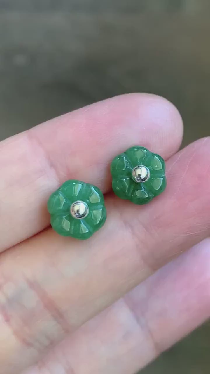 Natural Burmese Icy Translucent Dark Green Jadeite Flower Stud Earrings Sterling Silver 天然缅甸糯冰绿翡翠小花银耳钉
