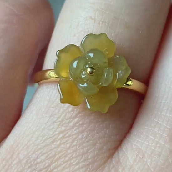 Certified Natural Burmese Premium Highly Translucent Rich Yellow Jadeite Carved Lotus Flower Ring 18K Yellow Gold size 7 天然缅甸正冰黄翡莲花镶嵌戒指