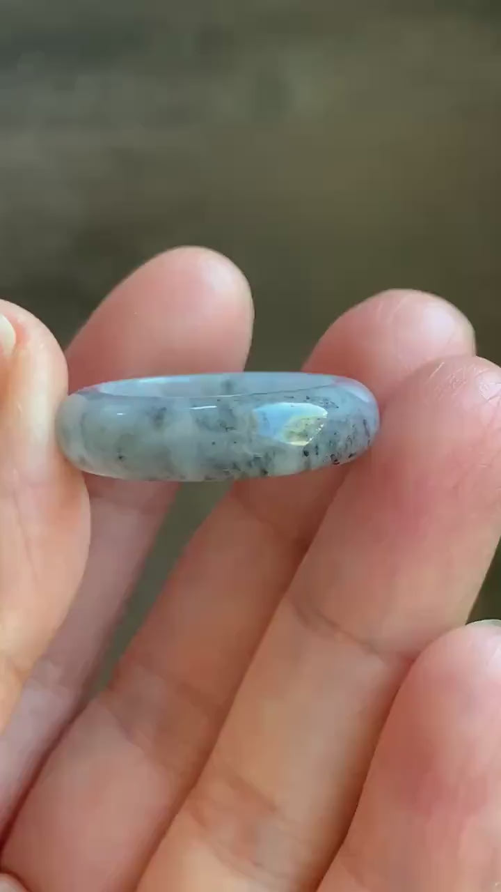 Natural Grade A Icy Translucent Light Gray Wuji Marbled Jade Jadeite Band Ring Size 8.75 US 天然冰胶乌鸡翡翠戒圈 MWJ66B