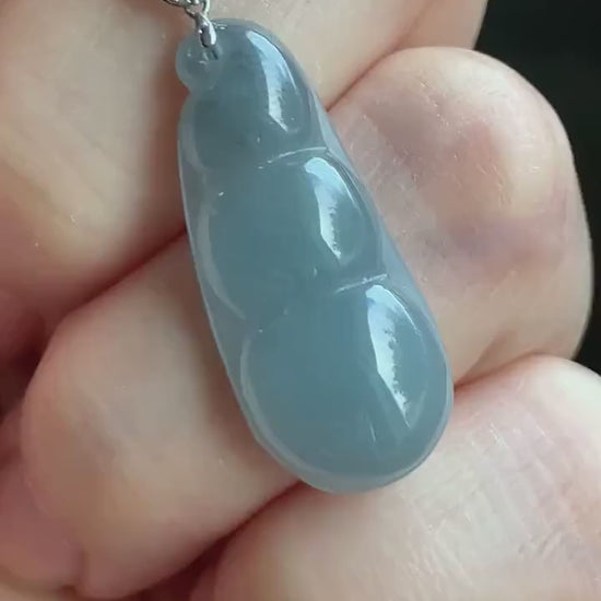 Natural Guatemalan Icy Translucent Light Dusty Blue Jadeite Peapod Pendant 18K White Gold 天然冰危蓝翡翠福豆吊坠 BTH113 B