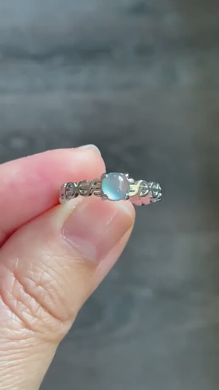Natural Guatemalan Icy Translucent Gelatinous Light Blue Jadeite Solitaire Open Band Ring Sterling Silver size 6.5 Adjustable 天然冰危淡蓝翡翠开口银镶戒指
